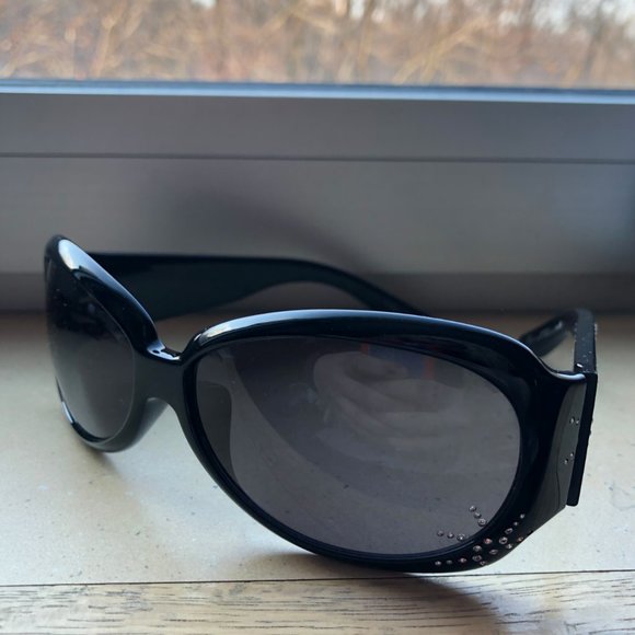 Dior Women's Sunglasses - Picture 2 of 3